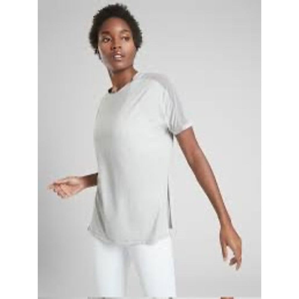 Athleta light gray essence mesh wanderlust hybrid tee T-shirt womens size small